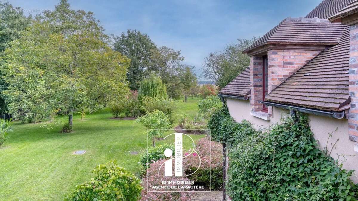 Maison à FONTAINEBLEAU