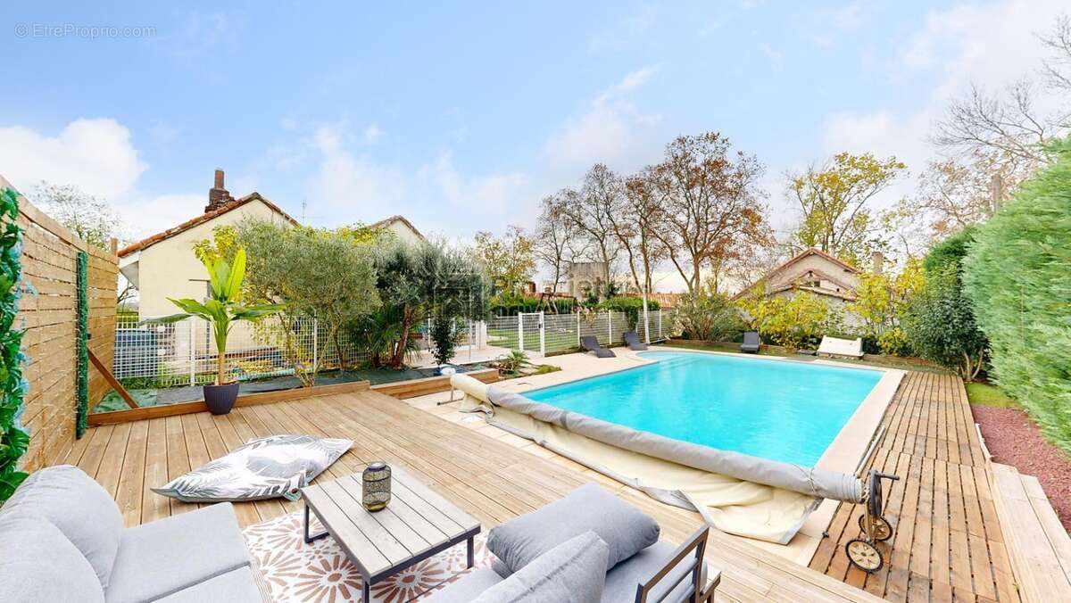 Maison à MONTASTRUC-LA-CONSEILLERE