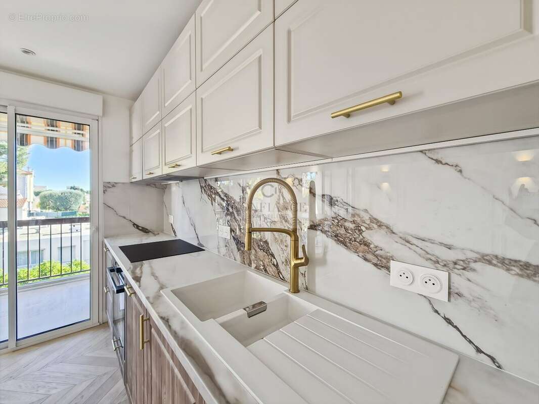 Appartement à CAGNES-SUR-MER