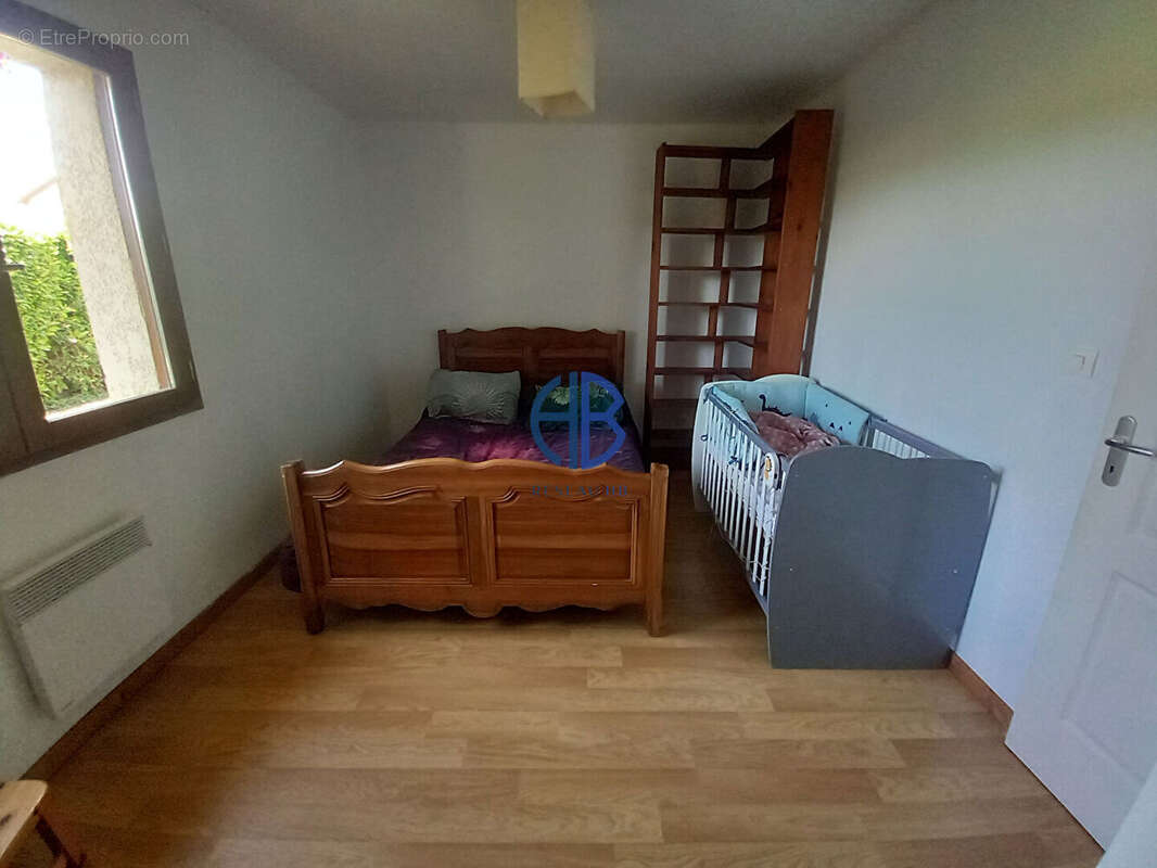 Coup de coeur assuré pour cette belle villa plain pied à visiter sans tarder - photo 11