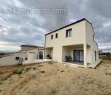 Maison à CORNEILHAN