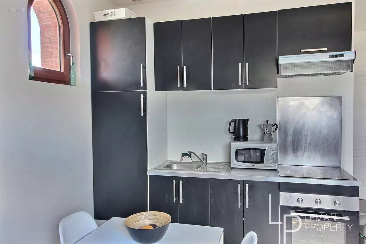 Appartement à CONTAMINE-SUR-ARVE