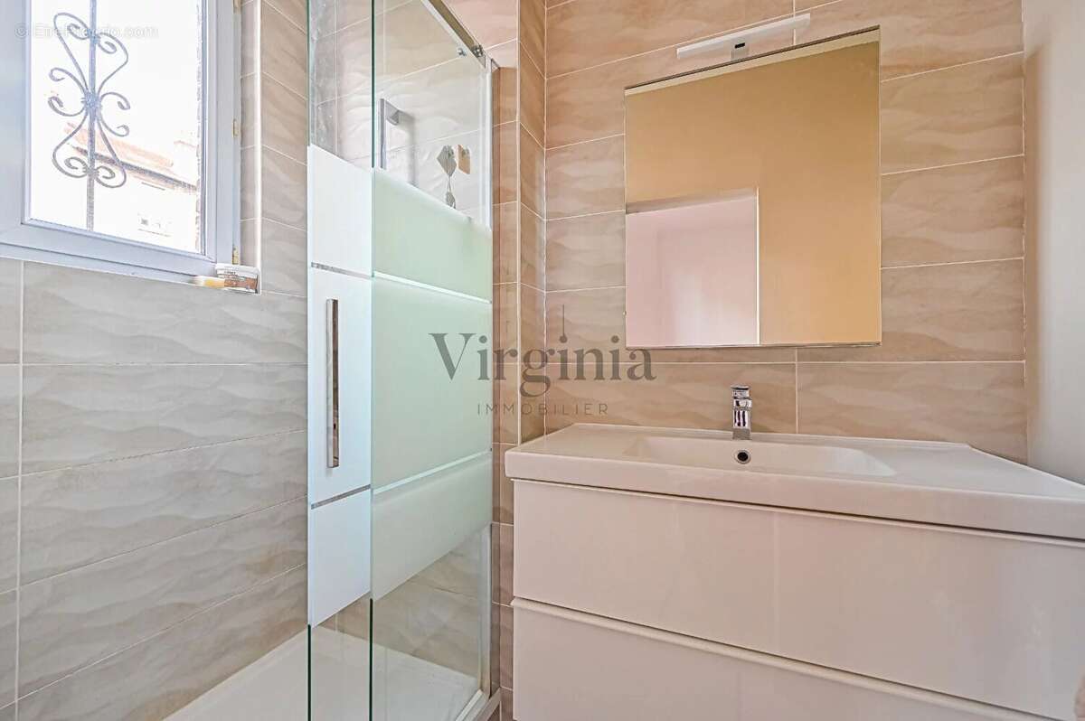 Appartement à MAISONS-ALFORT
