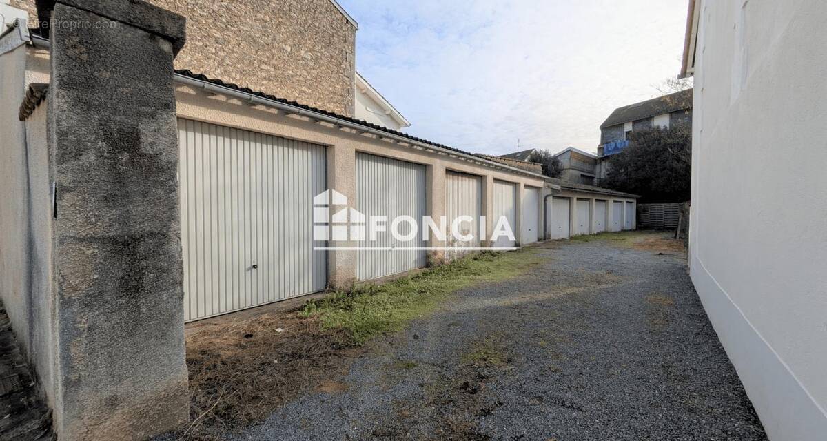 Parking à PERIGUEUX