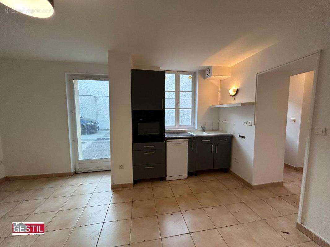 Appartement à NEUVILLE-SUR-OISE