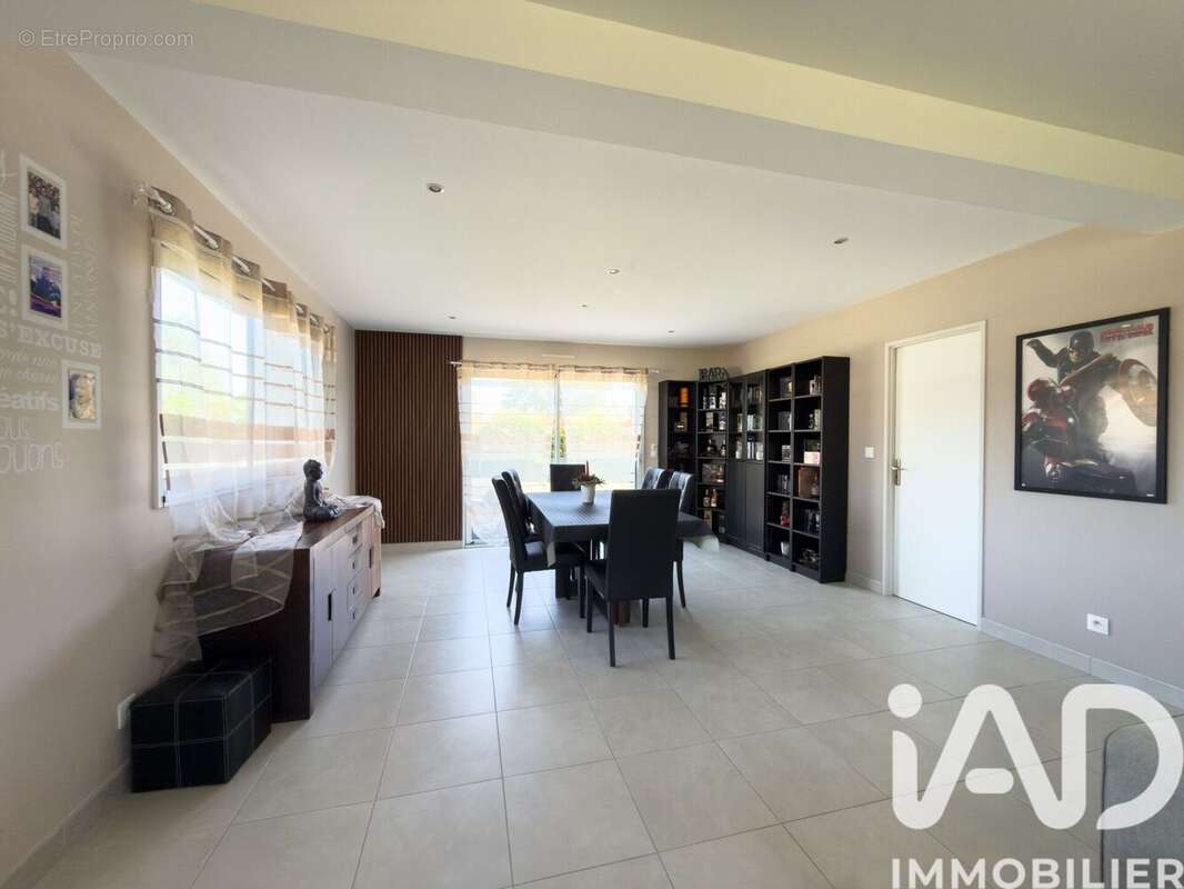 Photo 5 - Maison à LA VAUPALIERE