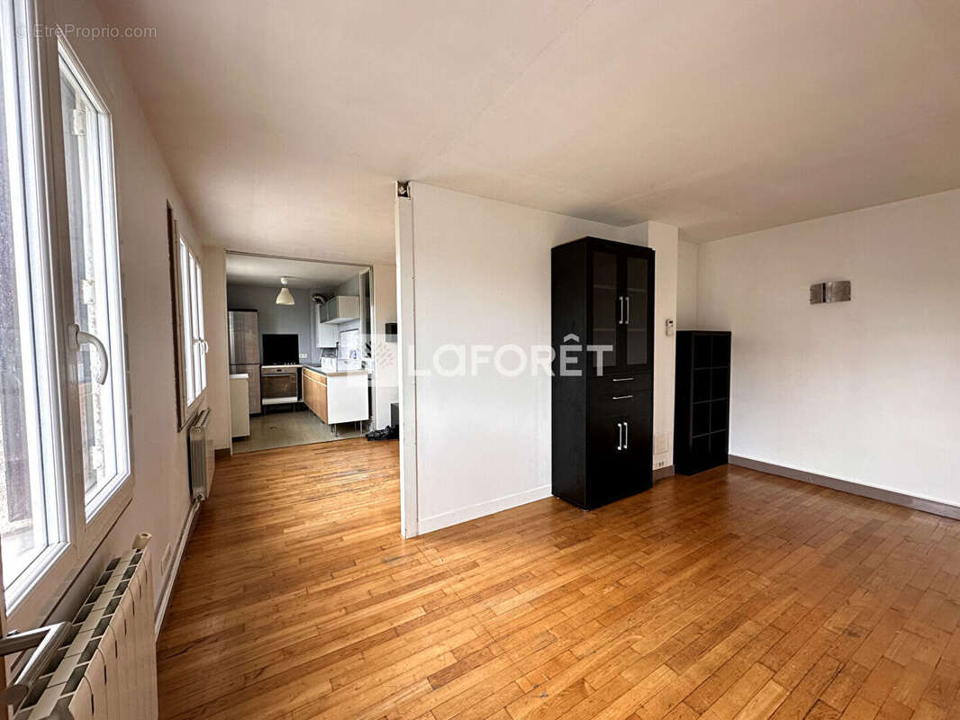 Appartement à NANTERRE