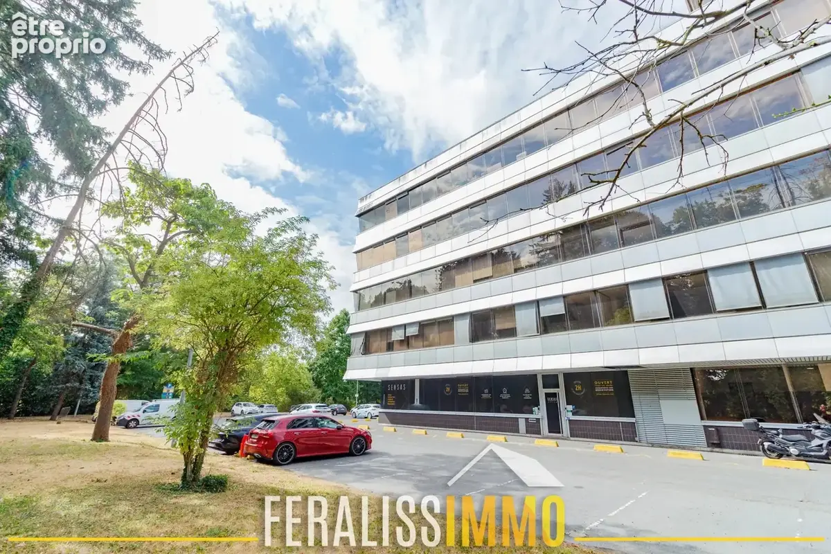 Commerce à CERGY