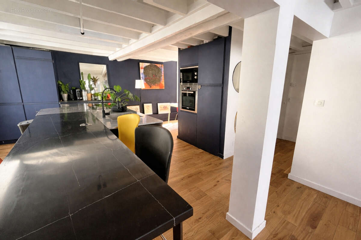 Appartement à PARIS-6E