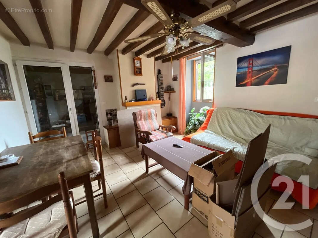 Maison 118 m² à Entrains-Sur-Nohain  - photo 3
