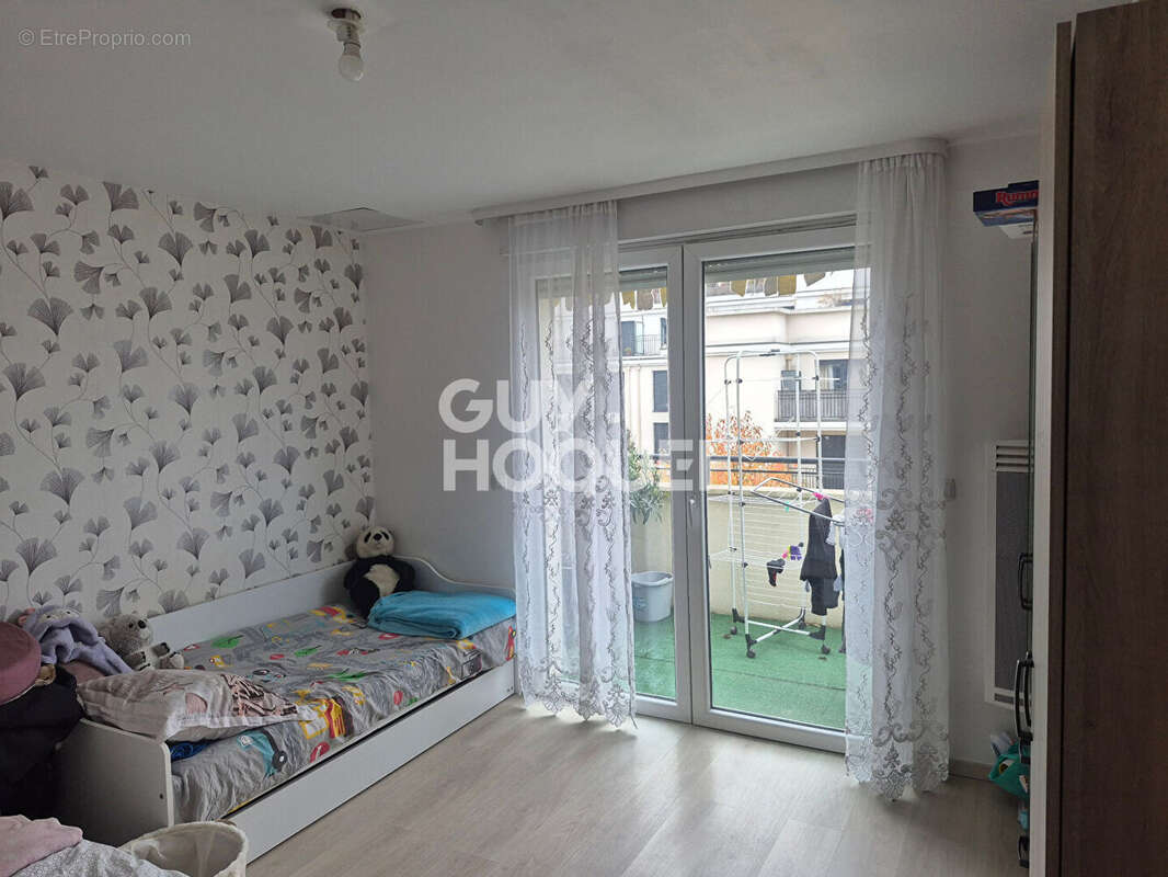 Appartement à LE BLANC-MESNIL