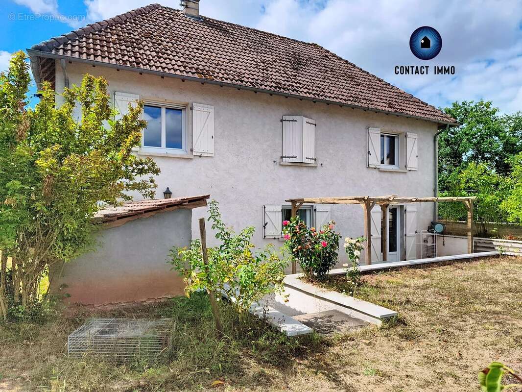 Maison 133 m² à La Chapelle-Aux-Brocs  - photo 3