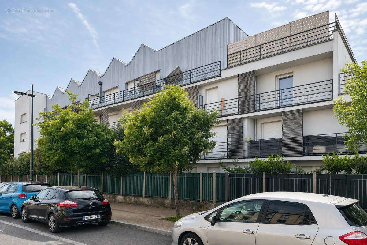 Charmant studio rénové avec parking à Corbeil-Essonnes - photo 6