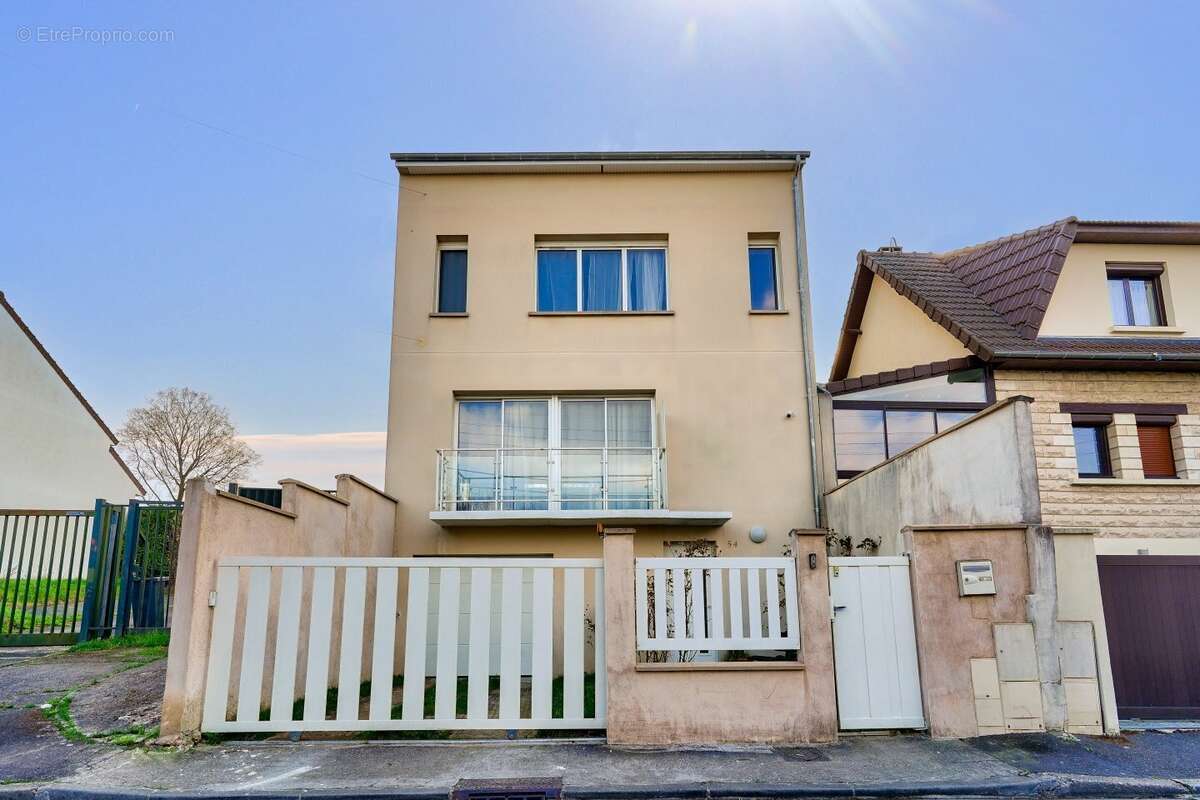 Maison à MONTFERMEIL