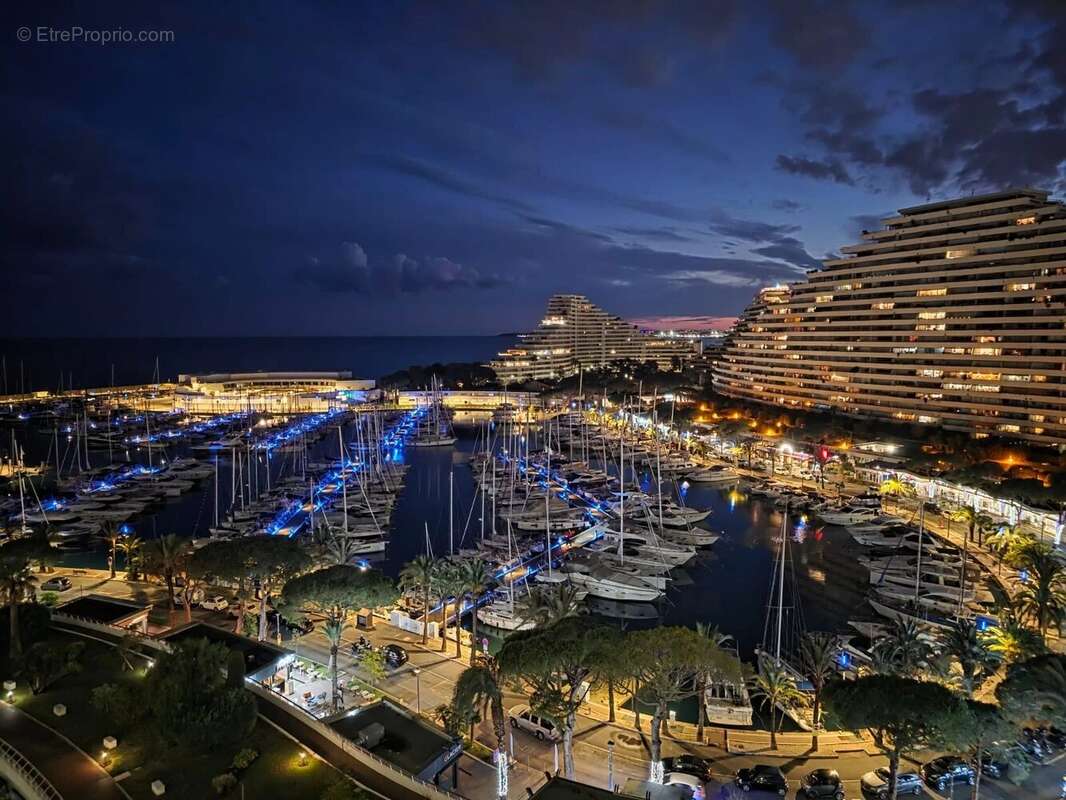 Appartement à VILLENEUVE-LOUBET