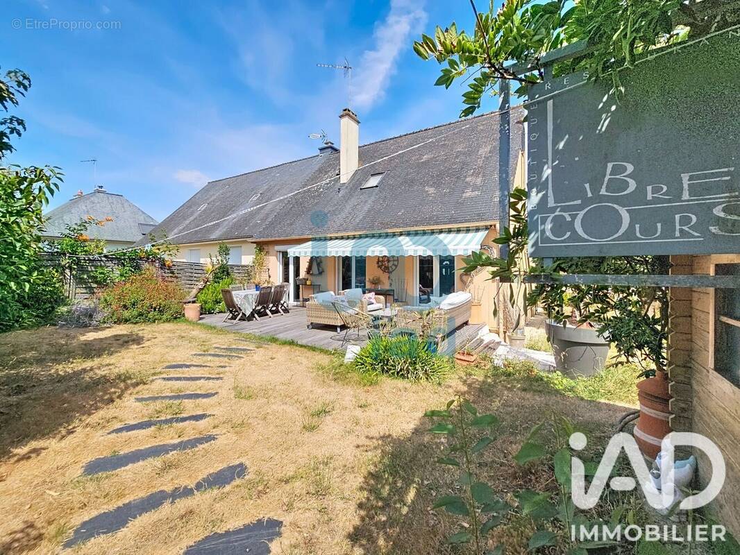 Photo 1 - Maison à CHARTRES-DE-BRETAGNE