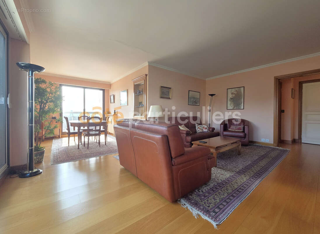 Appartement Saint Germain En Laye 5 pièce(s) 94 m2 - Balcon - Double Box - photo 3