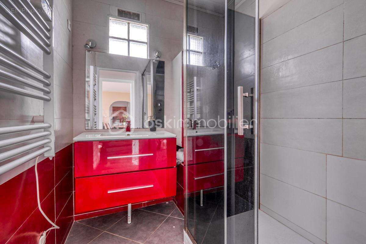 Appartement à SAINT-THIBAULT-DES-VIGNES