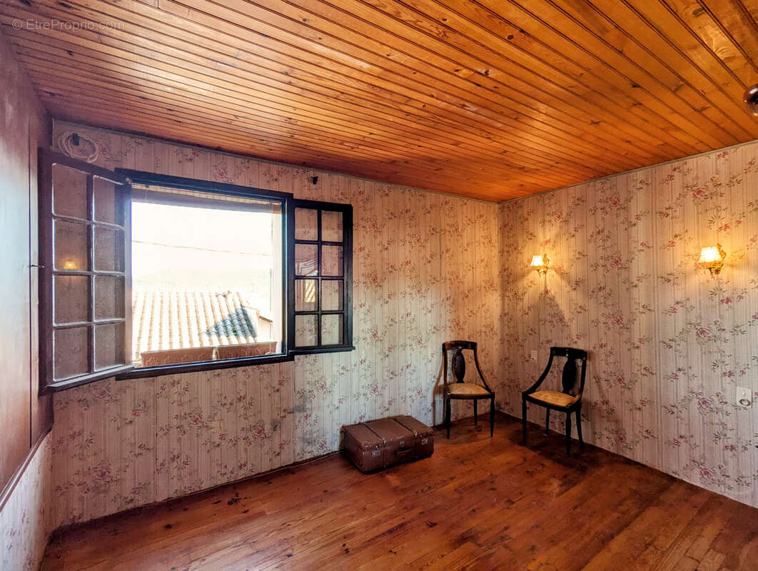 Maison à LAMALOU-LES-BAINS