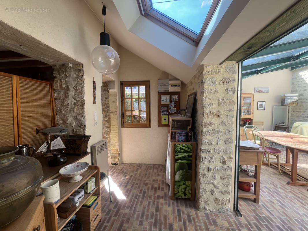Maison à COMMES