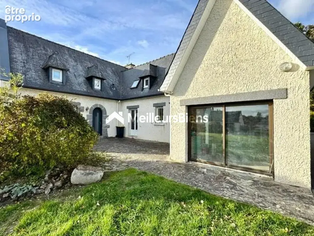 Maison 8 pièces à Châtelaudren-Plouagat, véranda et garage attenant - photo 3
