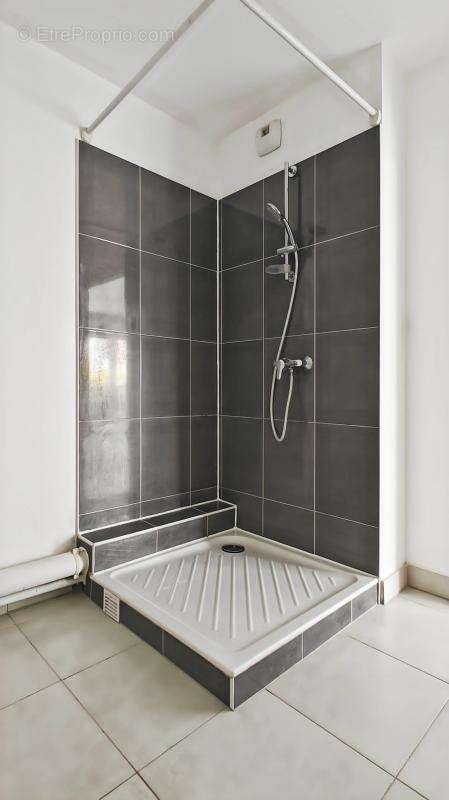 Appartement à BREUILLET