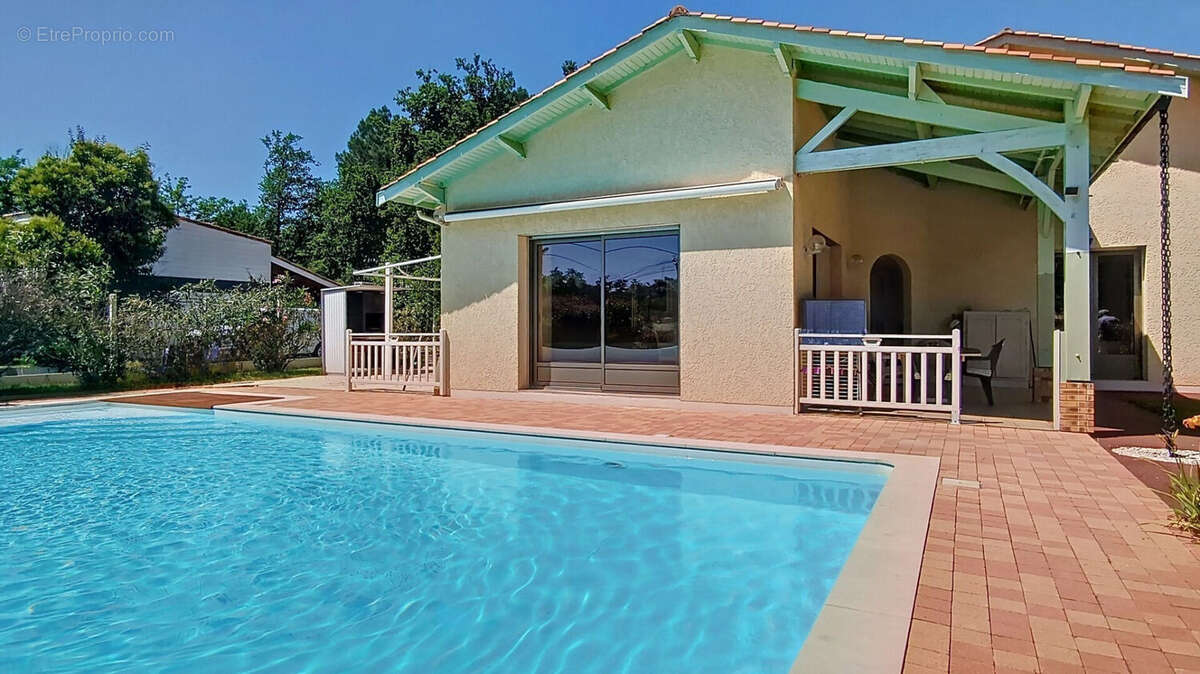Maison à LE PIAN-MEDOC