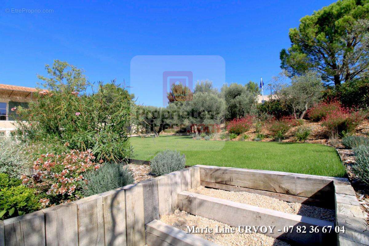 Maison à MAUSSANE-LES-ALPILLES