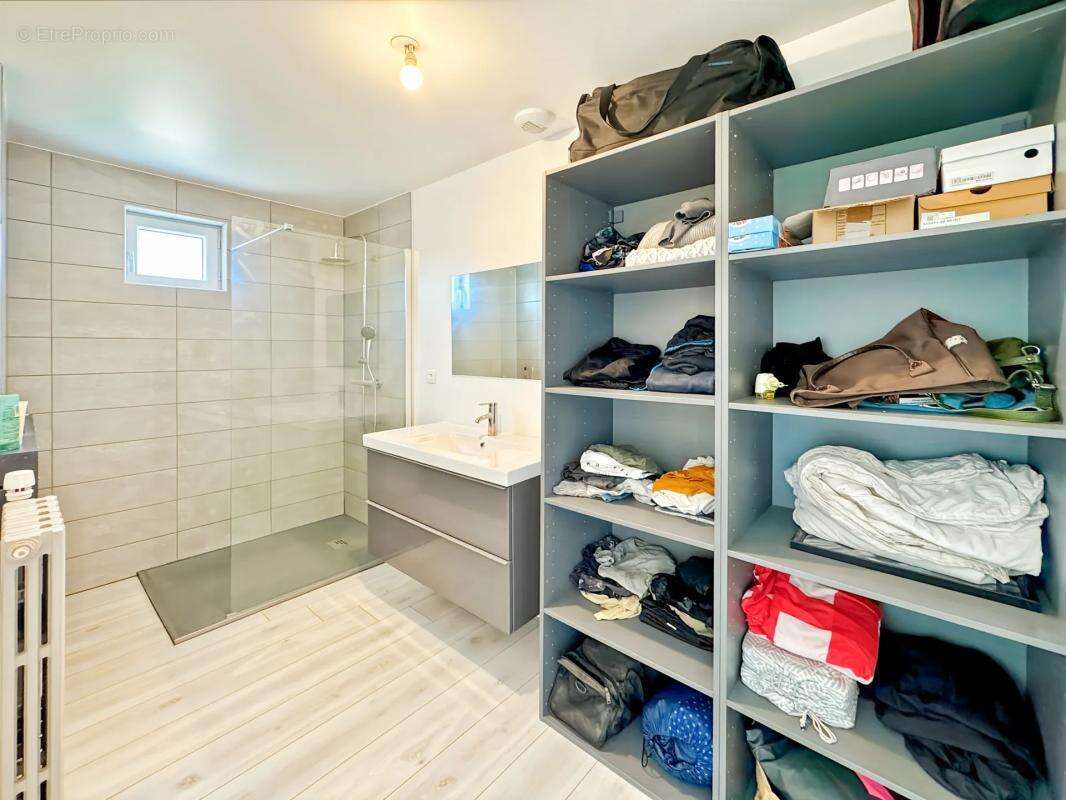 Maison à COMMEQUIERS