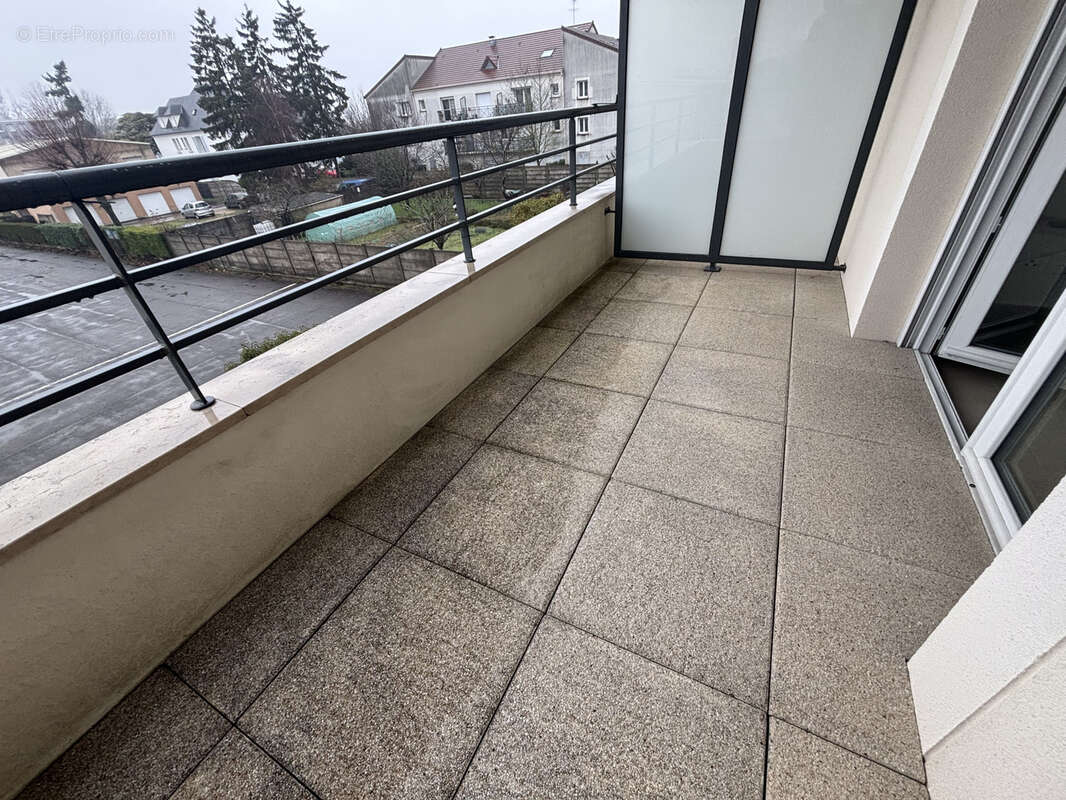 Appartement à SAINTE-GENEVIEVE-DES-BOIS