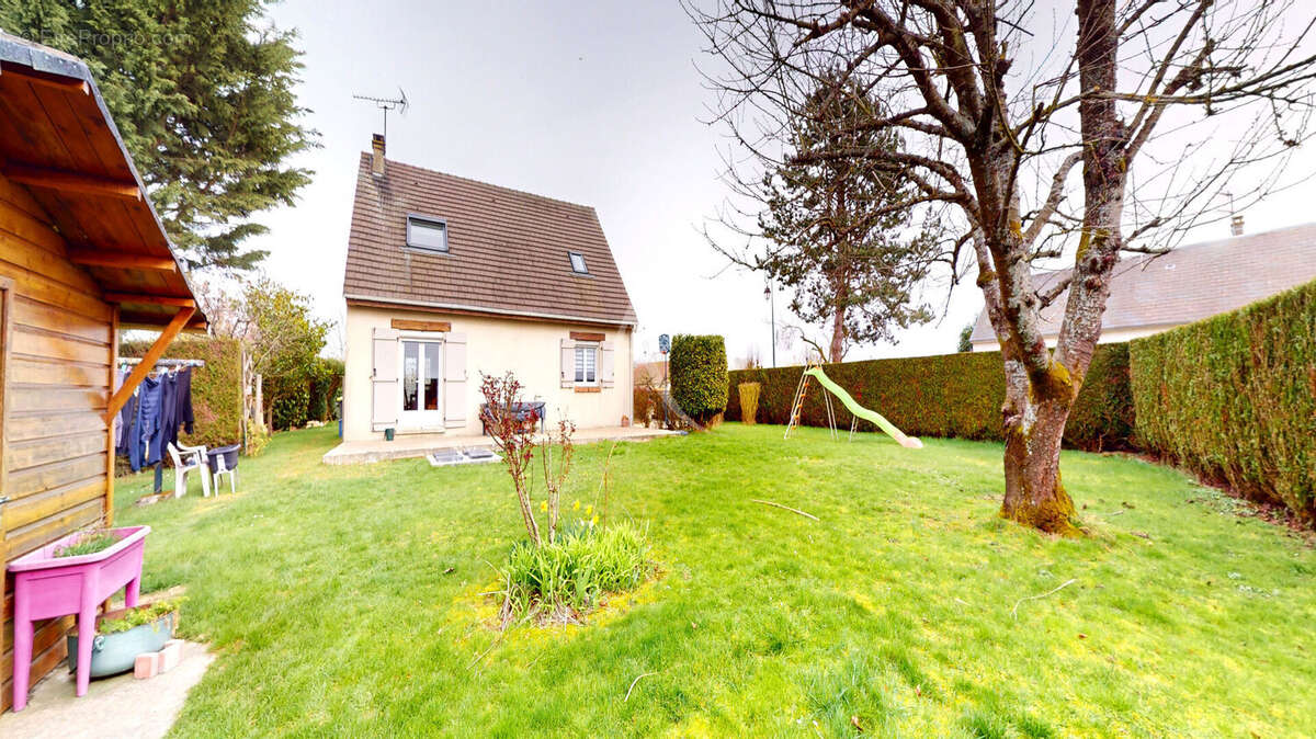 Maison à GUICHAINVILLE