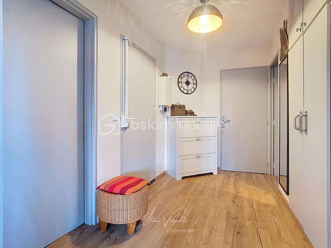 Appartement à TORCY