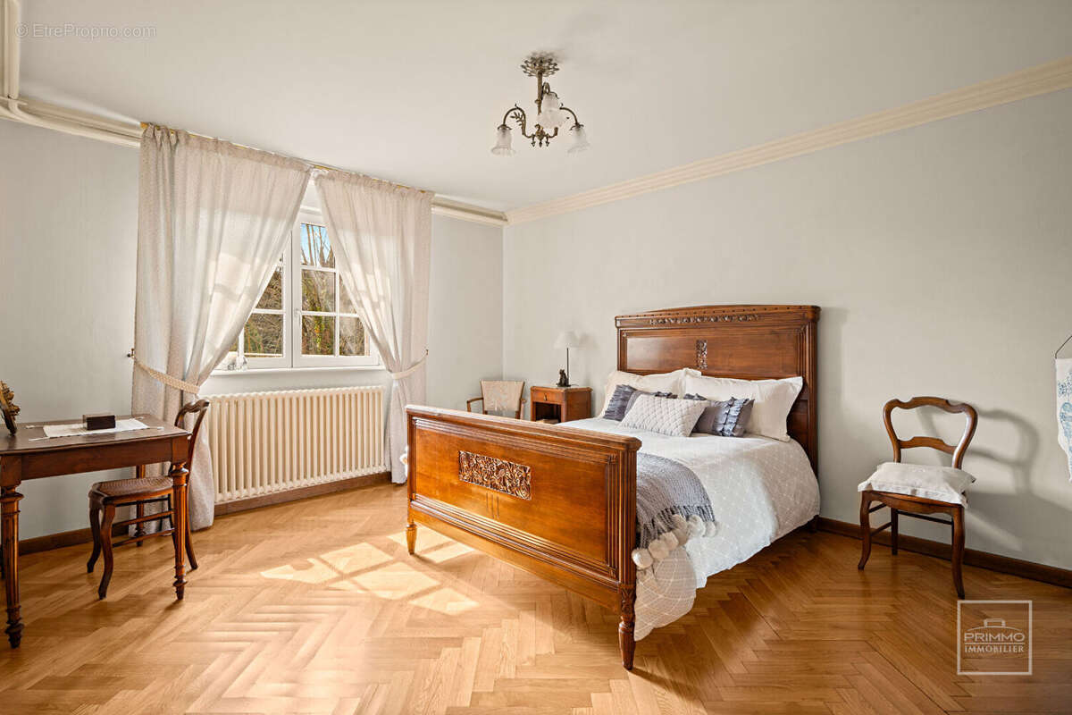 Maison à SAINT-CYR-AU-MONT-D&#039;OR