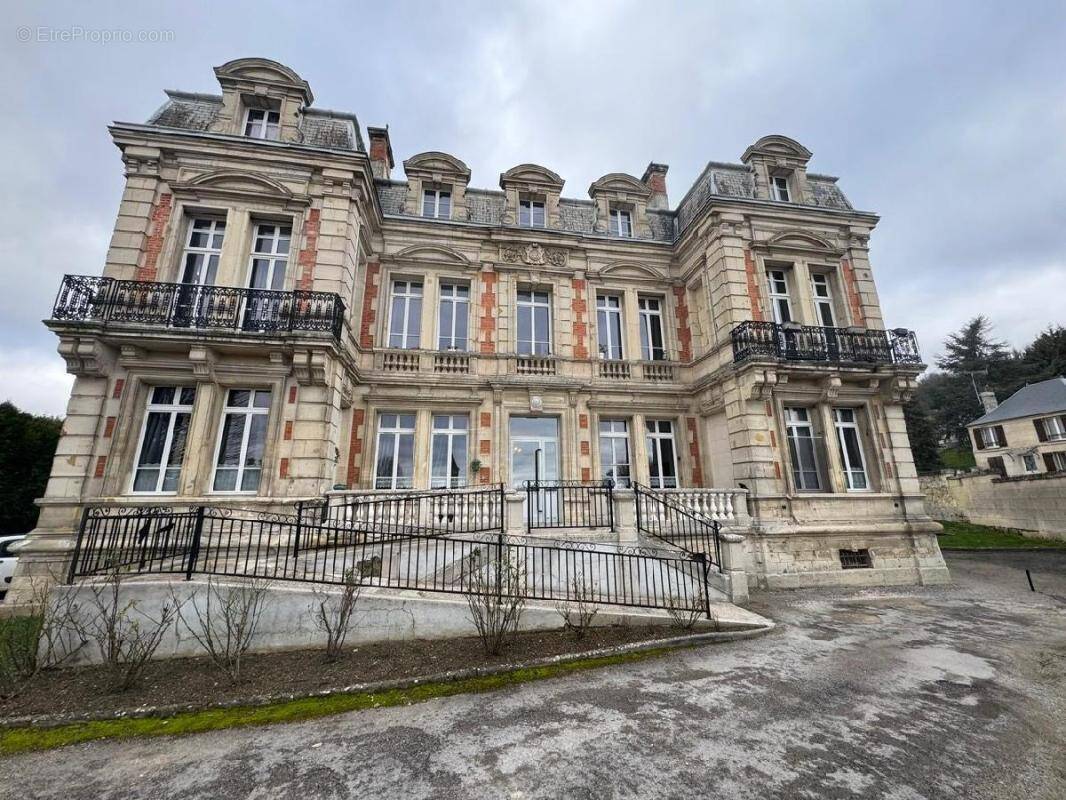 Appartement à VAILLY-SUR-AISNE