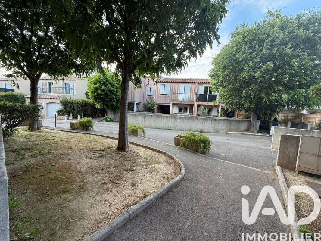 Photo 2 - Appartement à MARSEILLE-11E