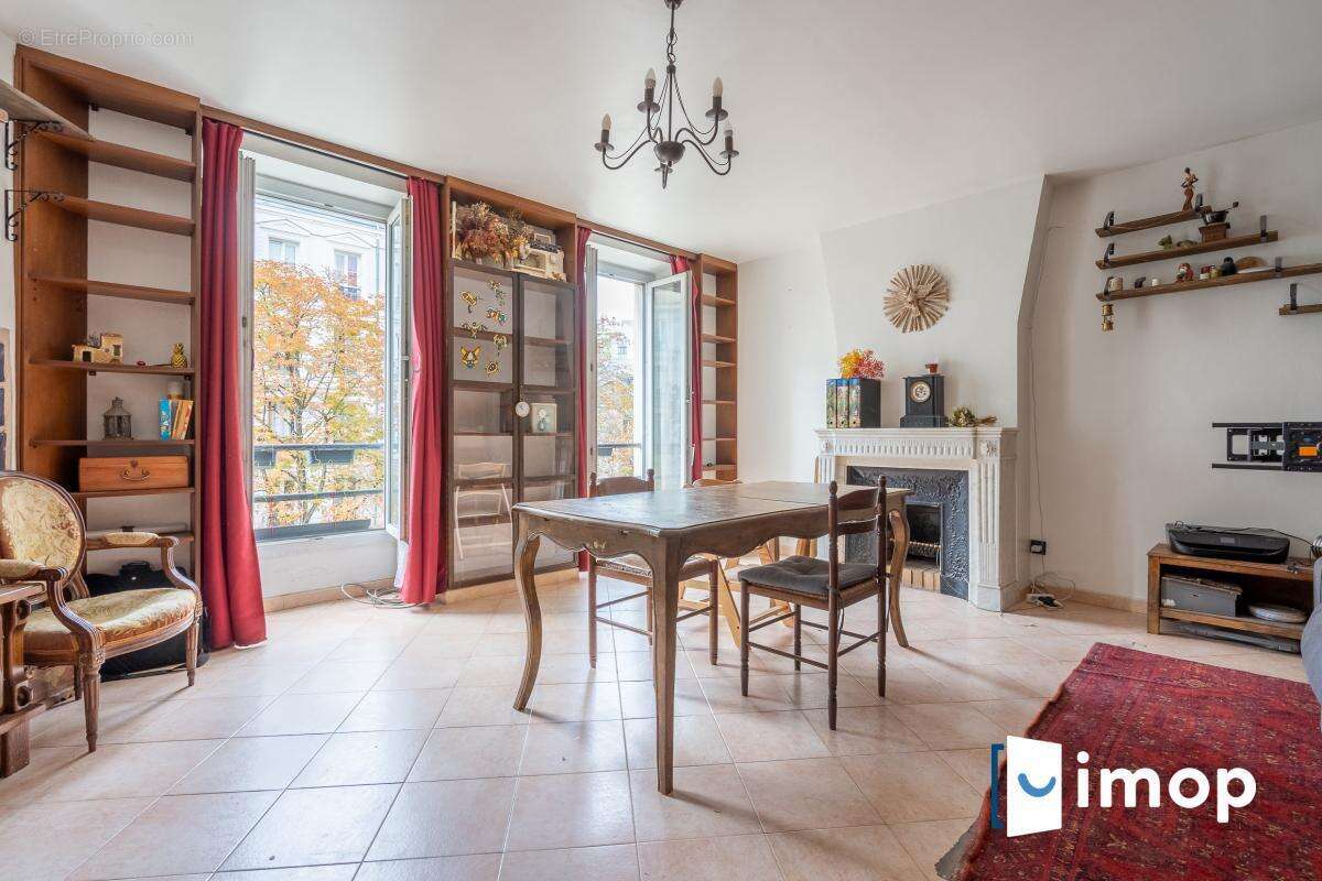 Appartement à PARIS-12E