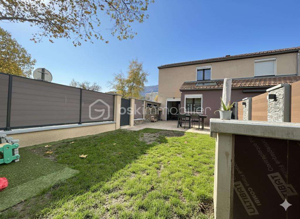 Maison à LE PONT-DE-CLAIX