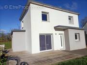 Maison à PLOUIGNEAU
