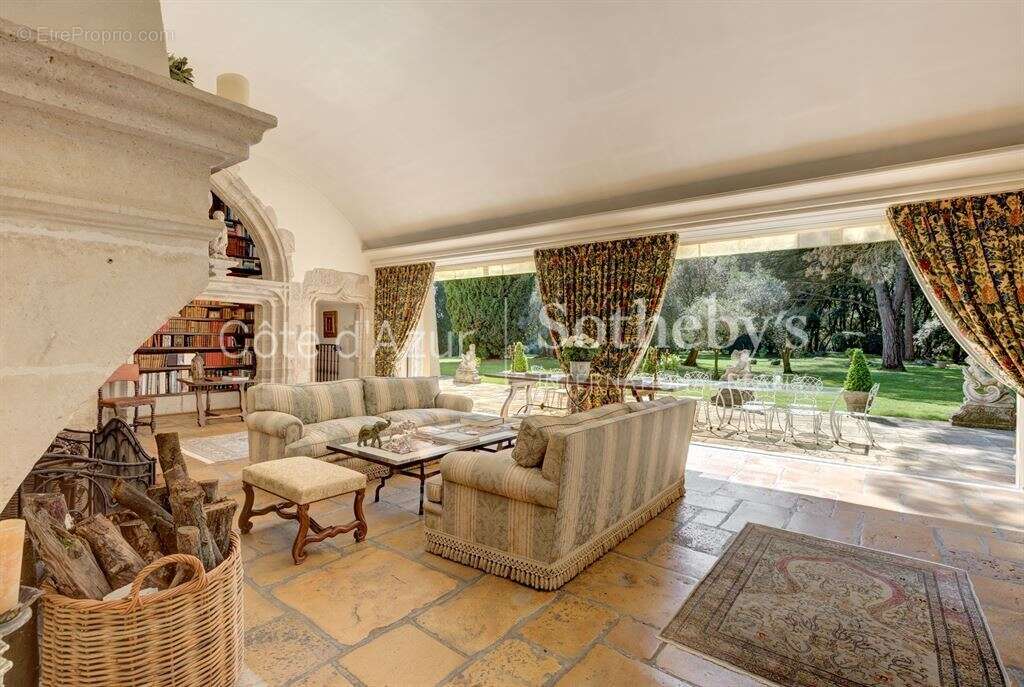 Maison à AURIBEAU-SUR-SIAGNE