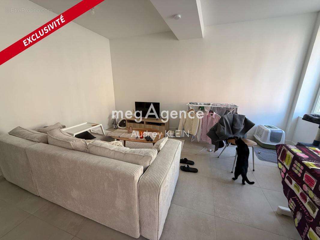 Appartement à COURSON-LES-CARRIERES