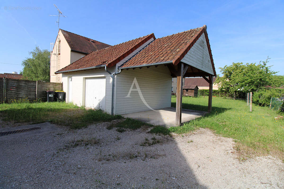 Maison à LA FERTE-SAINT-AUBIN