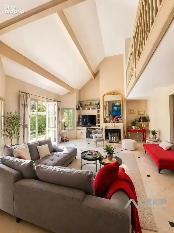 Maison 6 pièces 163 m² à vendre à Rueil-Malmaison (92500) - photo 2