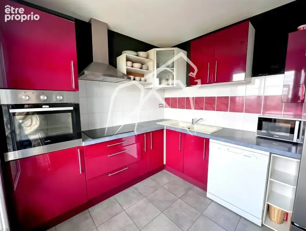 Appartement T5  Rouen 76100  Ascenseur et stationnement  78m² Vue cathédrale - photo 5