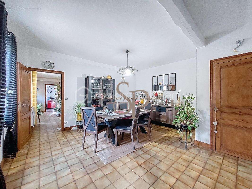 Maison à MISY-SUR-YONNE