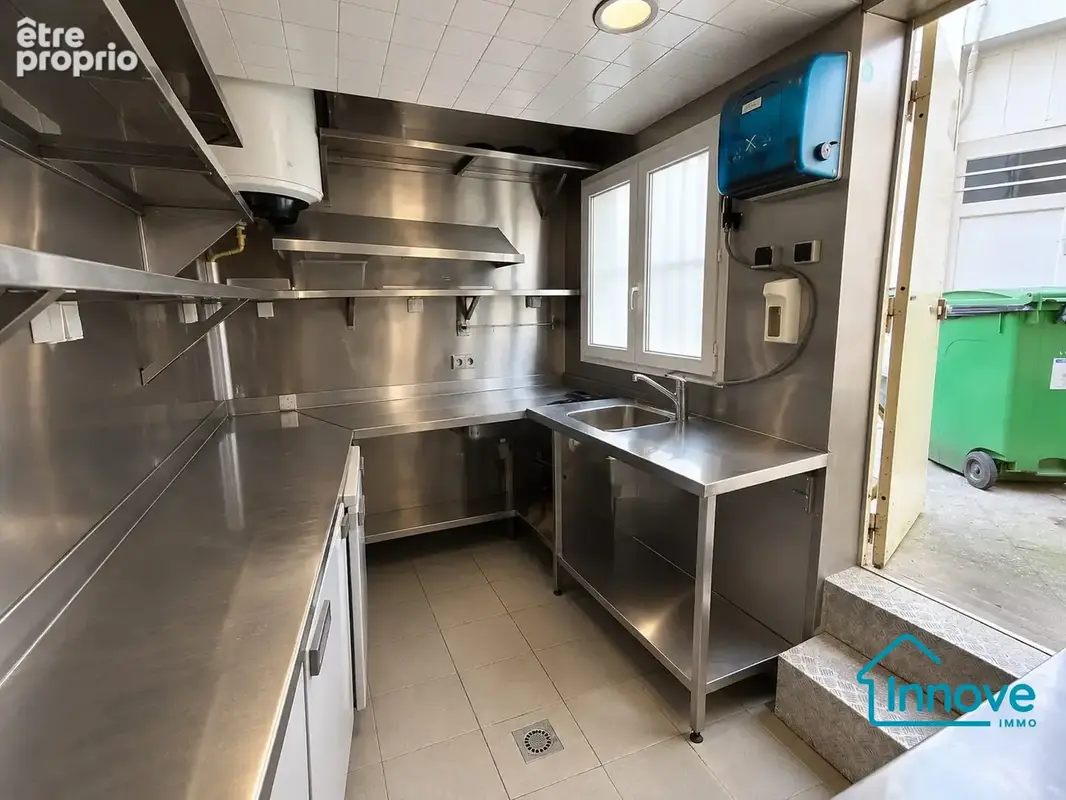 Commerce 77 m² à vendre à Paris-18e (75018) - photo 2