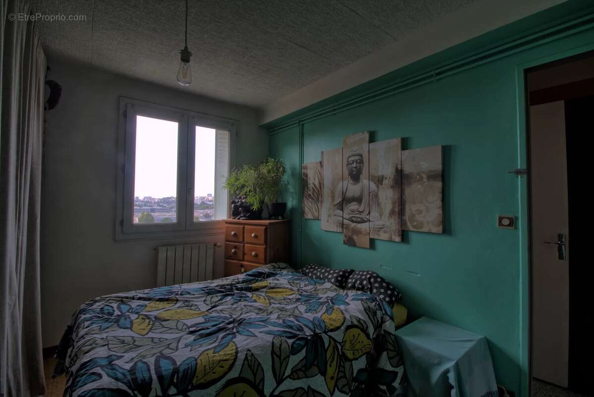 Appartement à MARSEILLE-11E