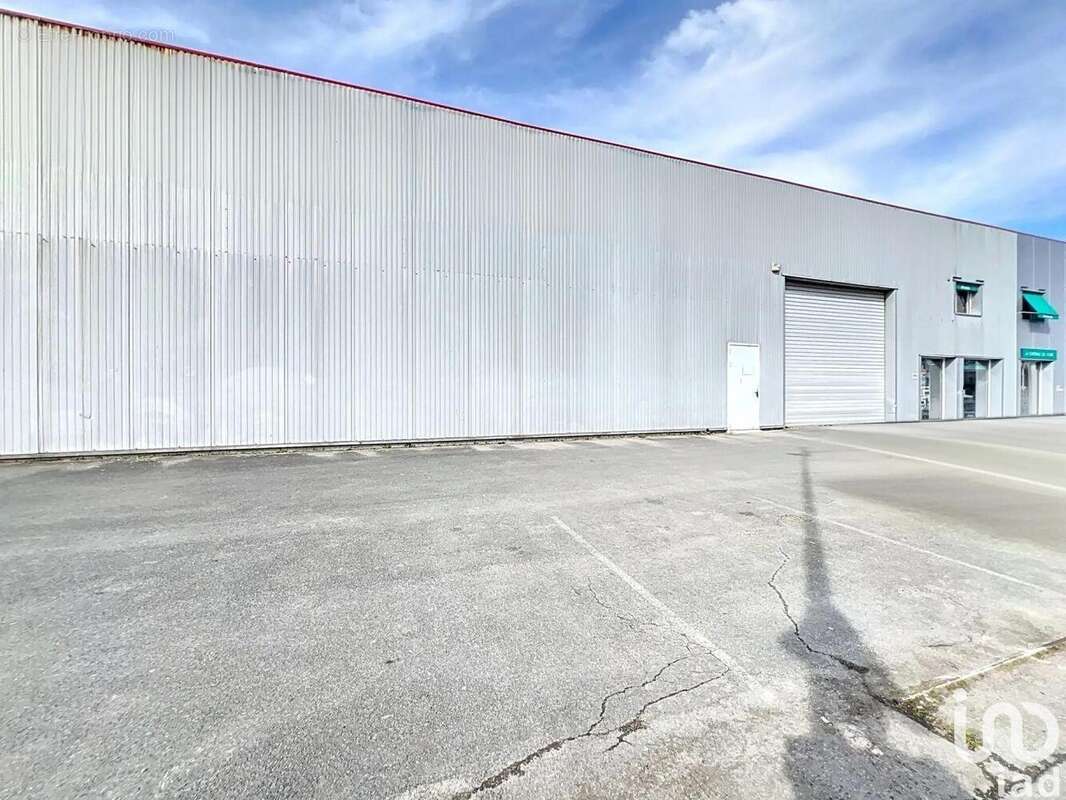 Photo 5 - Commerce à CHEVRY-COSSIGNY