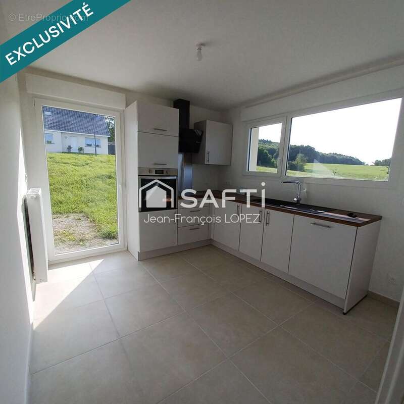 Maison 110 m² à Mandeure  - photo 5