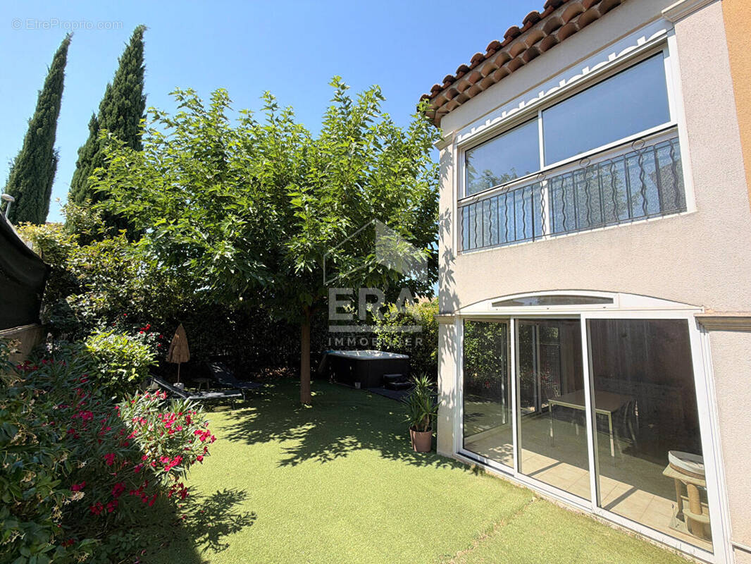 Maison à PERTUIS
