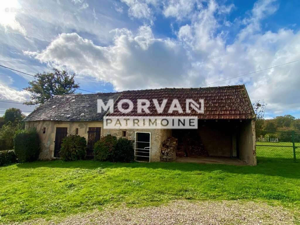 Maison à CRUX-LA-VILLE